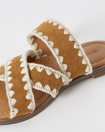 Maude Whipstitch Crossover Flat Sandals - Extra Wide Fit (EEE)