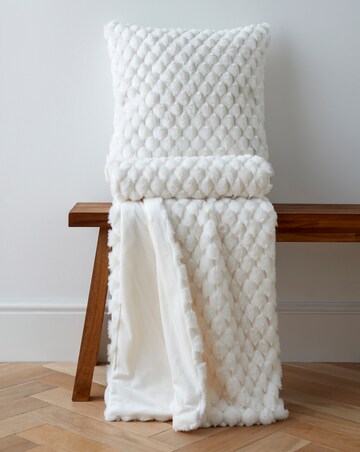 Scallop Faux Fur Throw