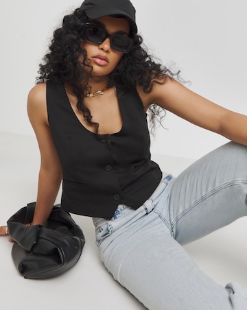 Black Ponte Tailored Waistcoat