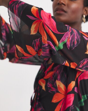 Printed Mesh Cover Up