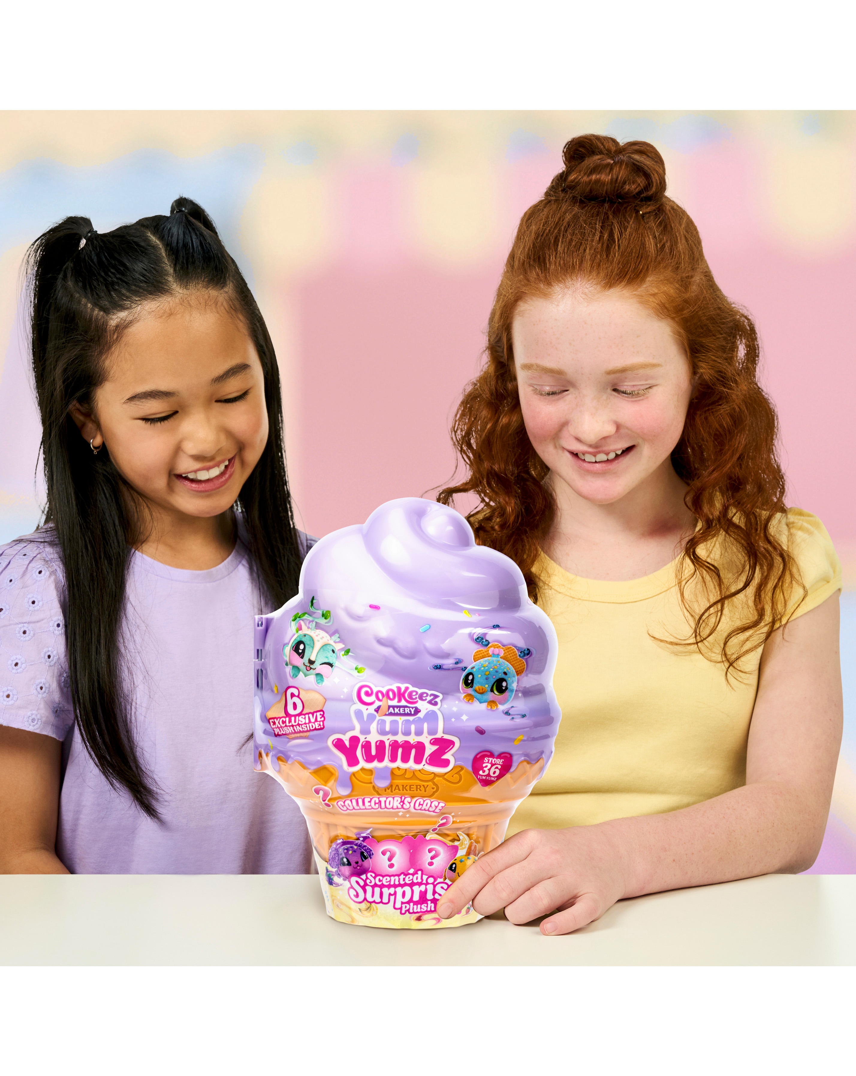 Cookeez Makery Yum Yumz Collector Case with 6 Plush Toys | Ambrose