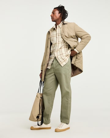 Loose Fit Chino
