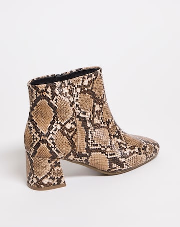 Block Heeled Boot - Extra Wide Fit (EEE)
