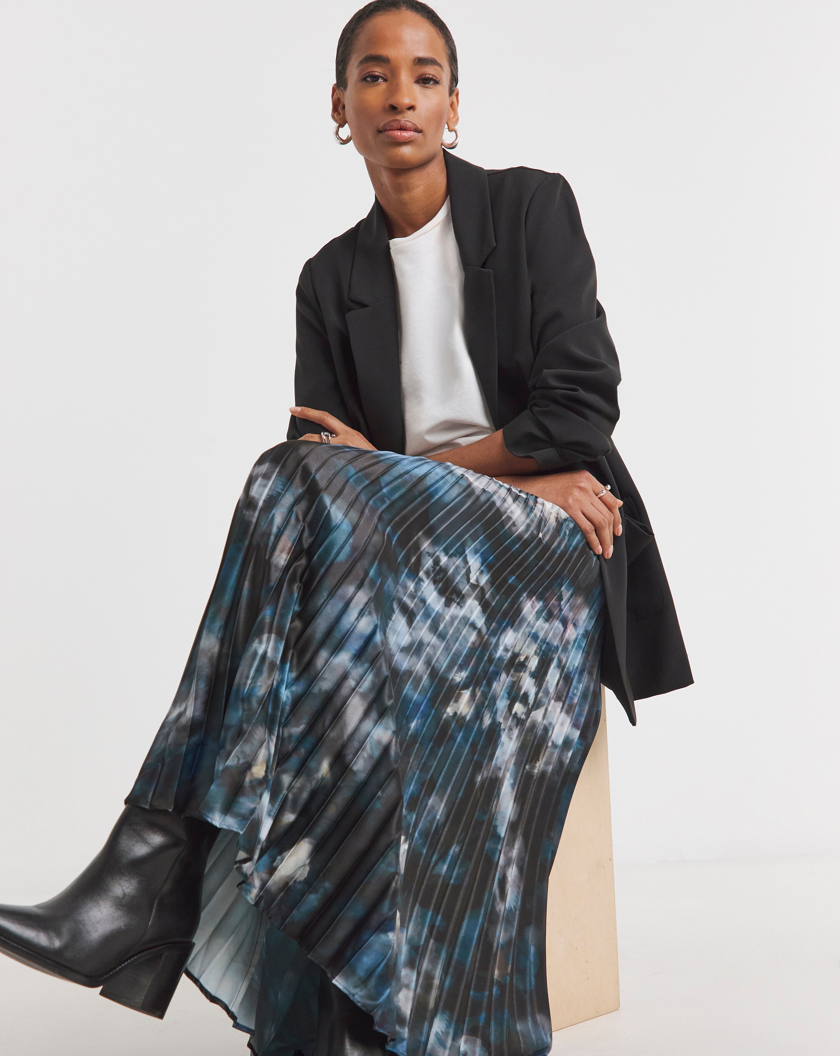 Printed Pleated Satin Maxi Skirt | Ambrose Wilson