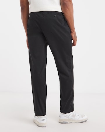 Loose Fit Chino