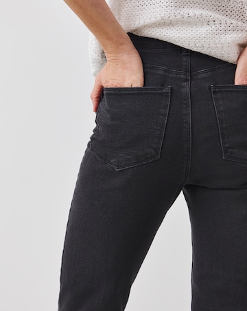 Slim Mom Jean- (Washed Black)- King's Trust- #2 Per Sale Donated