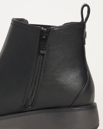 Heavenly Feet Rolo Chelsea Boot E Fit