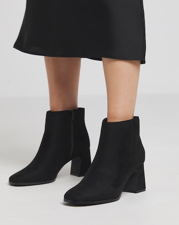 Loise Block Heel Ankle Boots Extra Wide EEE Fit