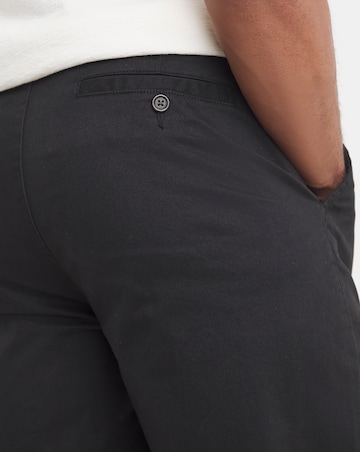 Loose Fit Chino
