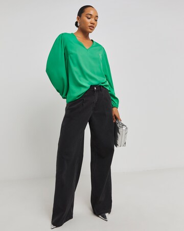 Green Long Sleeve Longline V Neck Boxy Top