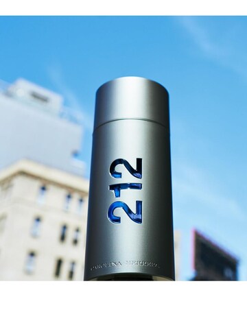 Carolina Herrera 212 Men NYC Eau De Toilette 50ml