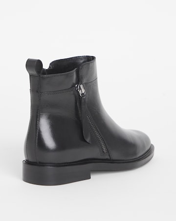 Camden Leather Side Zip Ankle Boot - Extra Wide Fit (EEE)