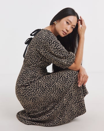 Bow Back Jacquard Bubble Sleeve Tea Dress