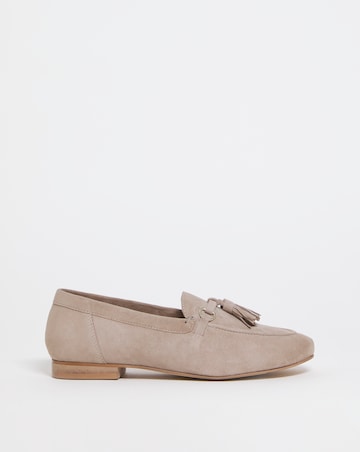 Suede Tassle Loafer EEE Fit