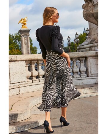 Sosandar Black & White Geometric Print Two Part Fit & Flare Jersey Dress