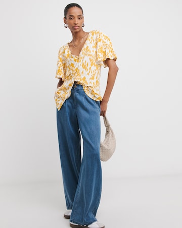 Print Button Front Angel Sleeve Top