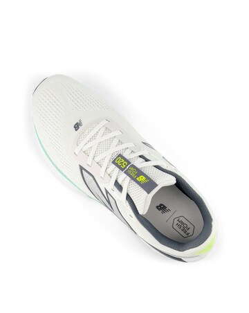 New Balance 520 Trainers