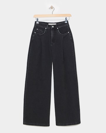 Washed Pleat Detail Wide Leg Jeans