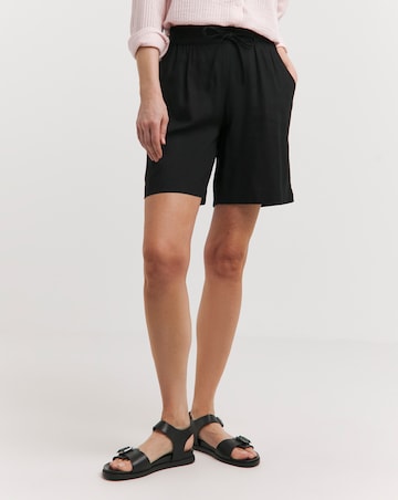 Black Linen Mix Knee Length Shorts