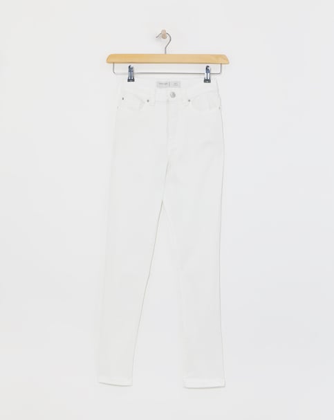 24/7 White Slim Leg Jeans