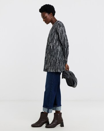 Mono Print V-Neck Split Hem Slouch T-Shirt