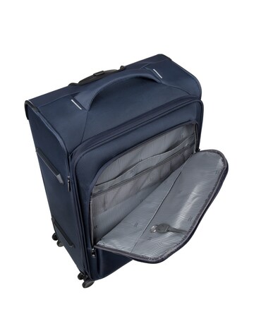 IT Luggage Teleported Medium Suitcase
