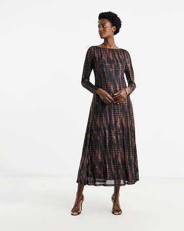 Mesh Seam Detail Care Free Dress