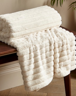 Catherine Lansfield  Cosy Ribbed Throw