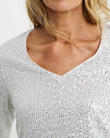 Sequin V-Neck Flare Sleeve Top
