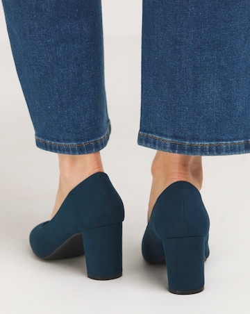 Dorothy Comfort Flexible Court Shoe - Wide Fit (E)