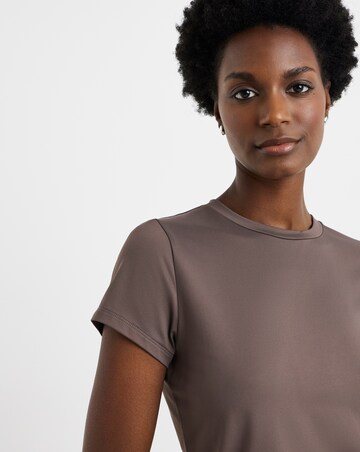 Layering Sculpt T-Shirt