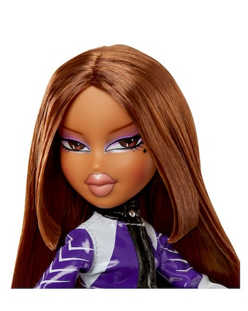 Bratz Scorchin Fashion Doll - Yasmin