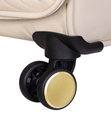 IT Luggage Bewitching Medium Suitcase