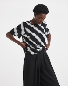 Crinkle Boxy Fluted Sleeve Top