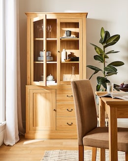 Julipa Ashford Display Unit