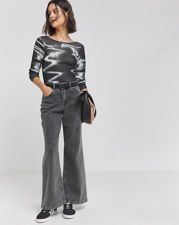 Mono Print Mesh Scoop Back Top