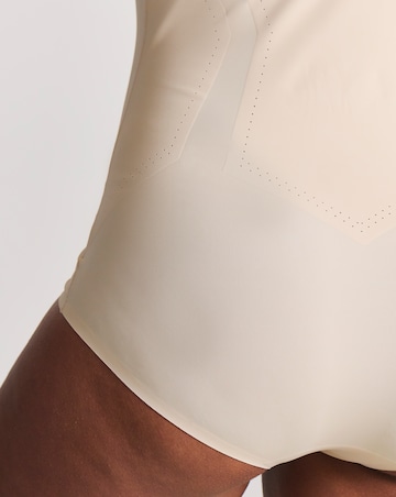 MAGIC Bodyfashion Firm Control Dream Shaper WYOB Bodybriefer Latte