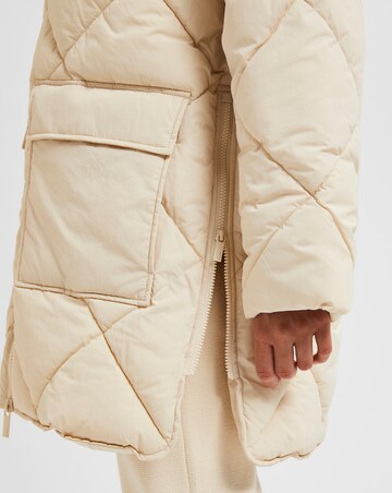Selected Femme Diamond Quilted Jacket
