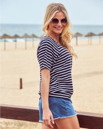 Sosanadar Striped Relaxed Fit Scoop Neck T-Shirt