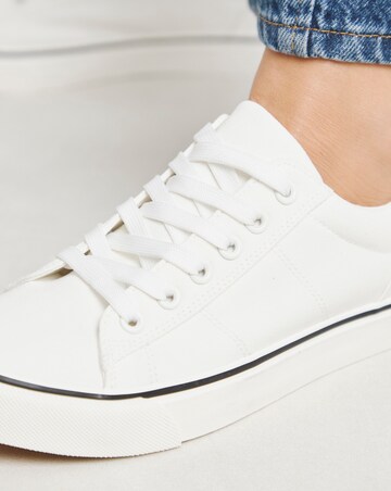 Ryder Lace Up Canvas Trainer Standard D Fit