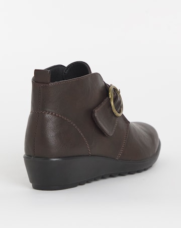 Cushion Walk Touch & Close Ankle Boot E Fit