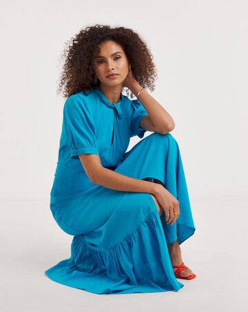 Ro&Zo Scarlett Twist Neck Dress