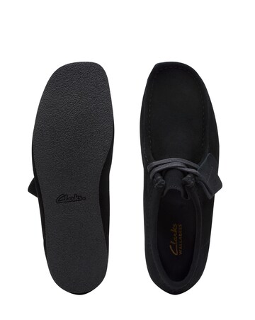 Clarks Wallabee EVO Shoe - Black Suede