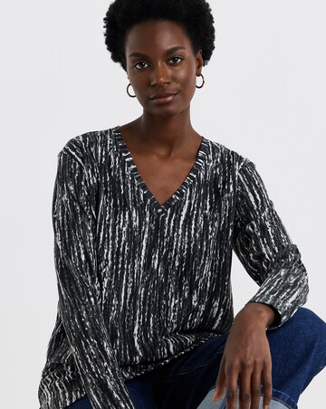 Mono Print V-Neck Split Hem Slouch T-Shirt