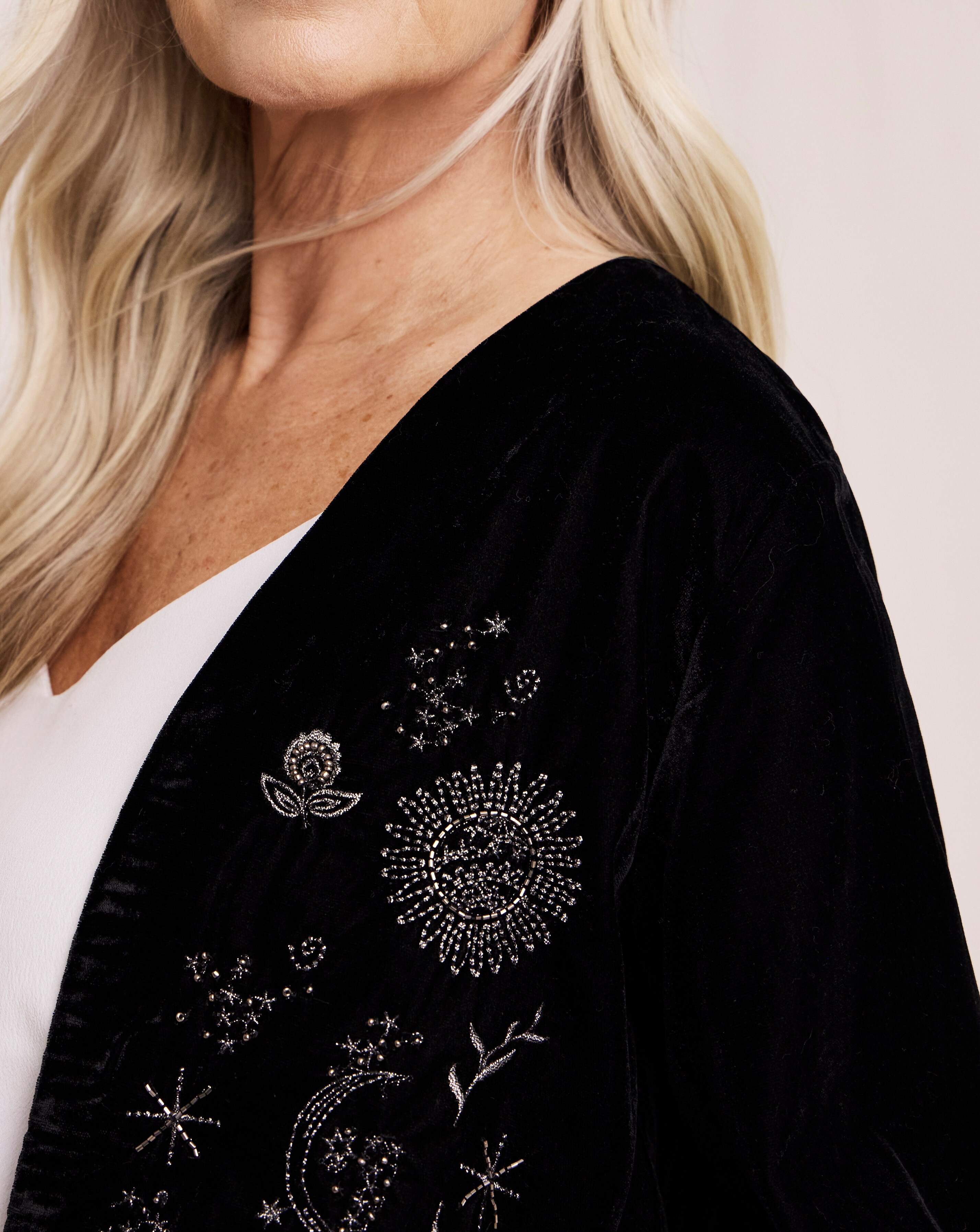 Julipa Embellished Velvet Party Jacket | Ambrose Wilson Julipa Embellished Velvet Party Jacket | Ambrose Wilson