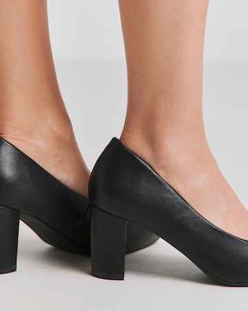 Dorothy Comfort Flexible Court Shoe - Wide Fit (E)