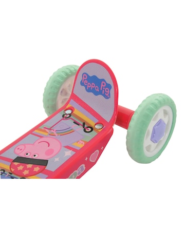 MoVe Peppa Pig Deluxe Tri Scooter