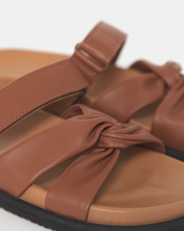 Everest Twist Front Leather Footbed Sandals - Wide Fit (E)