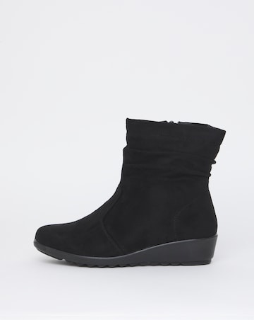 Cushion Walk Ruched Wedged Boots EEE Fit