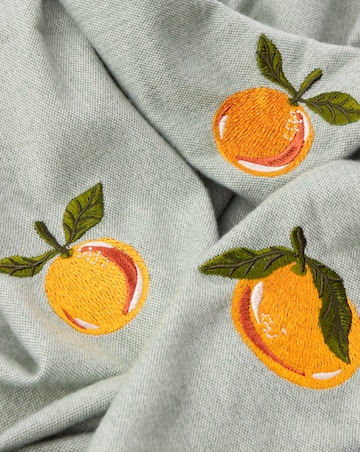 Furn. Fruits Leightweight Embroidered Throw